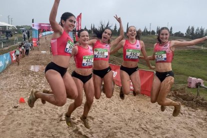 Buen fin de semana para el atletismo regional.