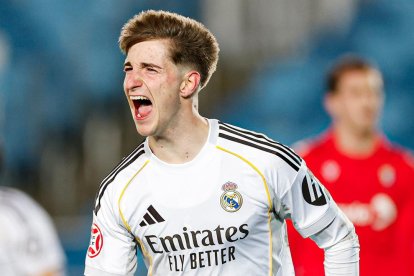 César Palacios debuta con el Madrid en la Liga de Campeones.