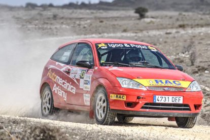 Los pilotos en el circuito de Almajano