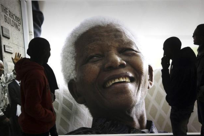Nelson Mandela​ fue un abogado, activista contra el apartheid, político y filántropo sudafricano que presidió su país de 1994 a 1999.-UNCREDITED (AP)