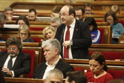Miquel Iceta en el Parlament.-JULIO CARBO