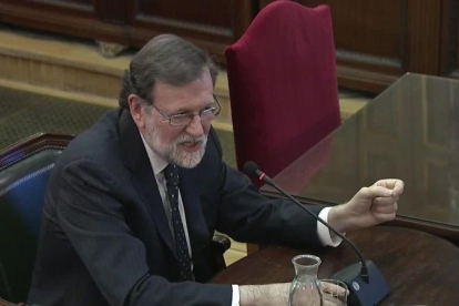 El expresidente del Gobierno Mariano Rajoy ha defendido que las autoridades de la Generalitat eran plenamente conscientes de que no iba a autorizar un referéndum para liquidar la soberanía nacional ni la unidad de España.-EFE