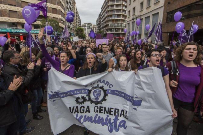 Huelga feminista el año pasado en Valencia.-MIGUEL LORENZO