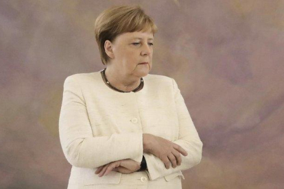 La cancillera alemana, Angela Merkel,  en el acto celebrado en el palacio de Bellevue (Berlín).-KAY NIETFELD (DPA)