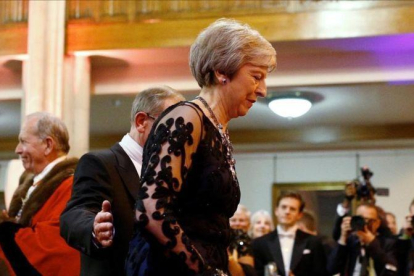 Theresa May en un banquete el lunes en Londres.-REUTERS / HENRY NICHOLLS