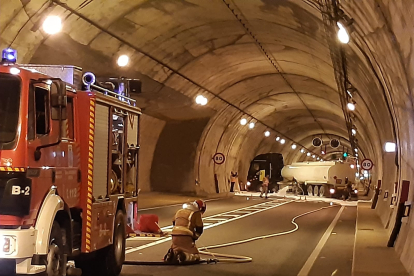 Simulacro de accidente con mercancías peligrosas en el túnel de Piqueras. HDS