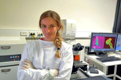 La biotecnóloga María Lastra en el laboratorio donde trabaja en Australia.-- MARCO HEYDECKER