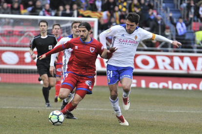 Zapater en uno de los dos partidos que el Zaragoza jugó la pasada temporada en Los Pajaritos.-Valentín Guisande