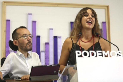 Rueda de prensa tras el Consejo de Coordinación de Podemos a cargo de Pablo Echenique y Noelia Vera.-DAVID CASTRO