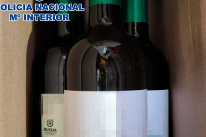 Botellas de vino 'falsificado' como su fuese Verdejo de Rueda. ICAL