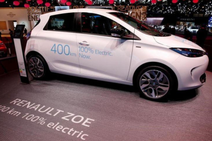 El nuevo Renault Zoe, un coche eléctrico que ofrece hasta 400 kilómetros de autonomía "ahora".-REUTERS / BENOIT TESSIER
