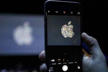 Imagen de la conferencia de desarrolladores de Apple en San Francisco.-AP PHOTO / TONY AVELAR