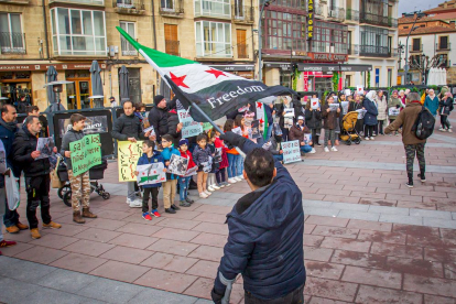 Asociación de sirios concentrados en Soria. MARIO TEJEDOR (6)