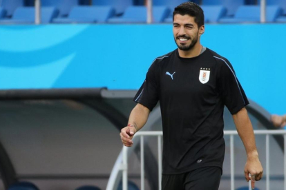 Luis Suárez, en el entrenamiento de Uruguay en Rostov.-MARKO DJURICA / REUTERS