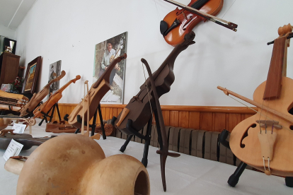 Instrumentos que pueden verse en la exposición de San Esteban.-S. MARTÍNEZ