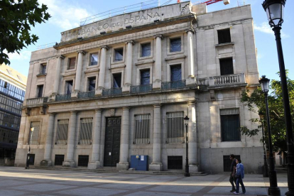 Antigua sede del Banco de España.-VALENTÍN GUISANDE