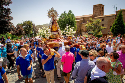Procesión de la Virgen de los Milagros en Ágreda - MARIO TEJEDOR (22)