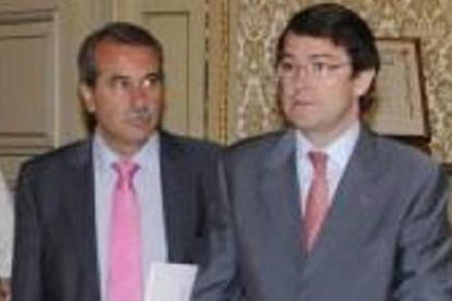 Agustín Sánchez de Vera y Alfonso Fenández Mañueco, en una imagen de archivo.-- LA GACETA DE SALAMANCA