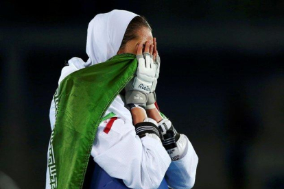 Kimia Alizadeh, al ganar la medalla en Rio de Janeiro.-X03812