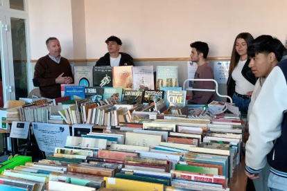 'Eclipse, libros con historia', la iniciativa del IES Castilla de Soria a favor de Redención. IES CASTILLA