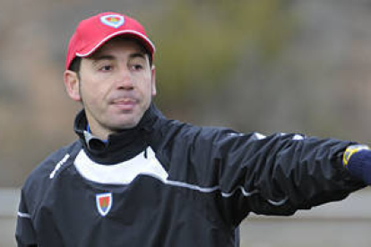 Pablo Machín durante un entrenamiento del equipo. / VALENTÍN GUISANDE-