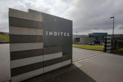 Entrada a la sede central del grupo Inditex, en Arteixo.-REUTERS / MIGUEL VIDAL