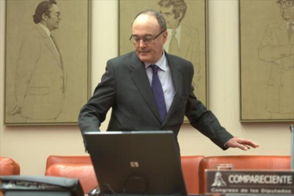 El gobernador del Banco de España, Luis María Linde.-