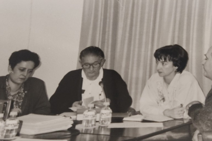 José Manuel Tello, en el centro, en un pleno de Ólvega en 1996. HDS