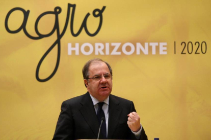 L El presidente de la Junta, Juan Vicente Herrera, durante su intervención en la inauguración de la jornada de presentación de Agrohorizonte 2020-Ical
