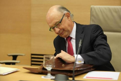El ministro de Hacienda, Cristóbal Montoro, en una imagen de archivo.-JUAN MANUEL PRATS