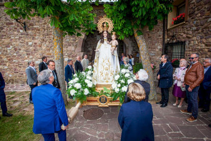 Ólvega celebra la Virgen de Olmacedo. MARIO TEJEDOR