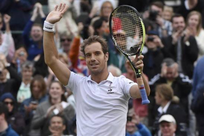 Gasquet celebra la victoria ante Wawrinka.-Foto: REUTERS / TOBY MELVILLE