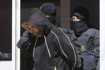 El cabecilla de la célula yihadista desarticulada en Sabadell, el pasado 8 de abril.-Foto: DANNY CAMINAL