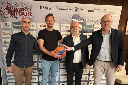 Presentación del Street Basket Tour, ayer en el Ayuntamiento de Soria. HDS