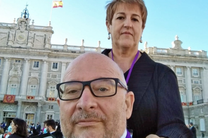 Tato’ ayer, con su esposa, durante el Homenaje de Estado a las víctimas del Covid-19 celebrado en el Palacio Real de Madrid. HDS