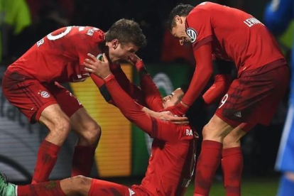 Thiago celebra el gol marcado ante el Bochum.-AFP / PATRIK STOLLARZ