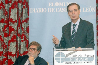Germán Barrios, en el momento de clausuar el Foro sobre Competitividad y Modelo Productivo.-Bruno Moreno