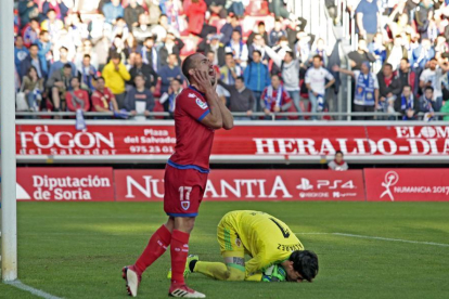 Unai Medina no está teniendo suerte esta temporada con las lesiones.-Luis Ángel Tejedor