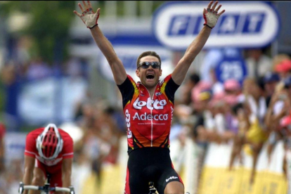 Serge Baguet ganando en el Tour.-TWITTER