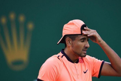 Nick Kyrgios tras fallar un saque ante el alemán Zverev.-JOHANNES EISELE