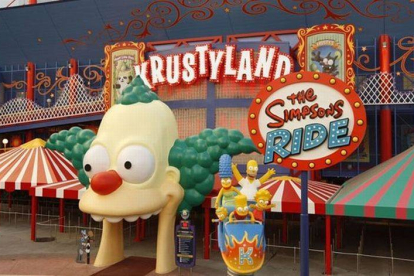 Entrada a la atracción 'The Simpsons Ride', en el parque Universal Studios Hollywood.-