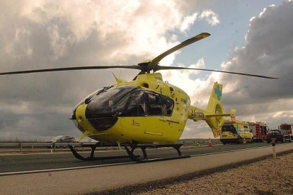 Una joven de 29 años resulta herida tras salirse de la vía un turismo en Santa Cristina de Valmadrigal (León)-JCYL