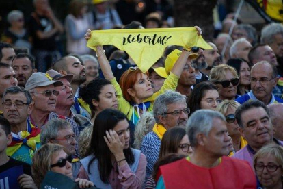 Manifestación independentista en Barcelona en rechazo a la sentencia del 1-O.-DAVID ZORRAKINO (EUROPA PRESS)