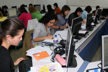 Laboratorios de Traducción en el campus Duques de Soria. / ÚRSULA SIERRA-