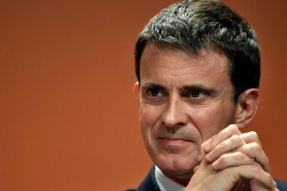 Valls, en un foro contra la abstención, en París, el 5 de mayo.-AFP