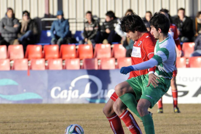 Al Numancia B le faltó el gol ante el Virgen del Camino.-DIEGO MAYOR