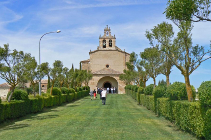 Imagen de la ermita de la Virgen de la Llana-LAT