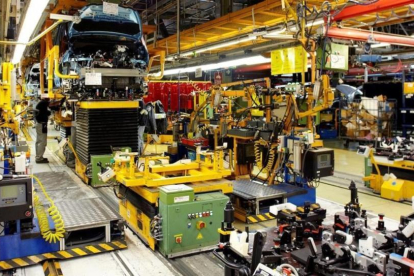 Fábrica de Nissan en la Zona Franca de Barcelona.-