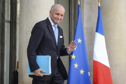 El ministro francés de Exteriores, Laurent Fabius, tras una reunión del Consejo de Ministros en el palacio del Elíseo en París.-EFE / CHRISTOPHE PETIT TESSON