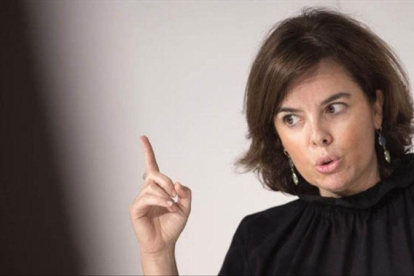 La vicepresidenta del Gobierno central, Soraya Sáenz de Santamaría.-MARTA PÉREZ (EFE)